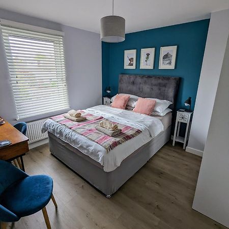 Cosy Guest Room In A Family Home With Free Parking Единбург Екстериор снимка